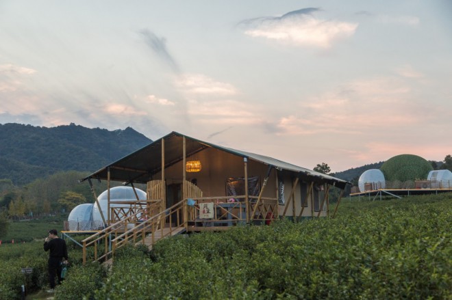 江苏常州宝盛园茶园帐篷酒店夜景喜马拉雅野奢帐篷酒店&mdash;宝盛园夜色12