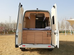 985A0335