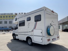 途佳 依维柯C型房车