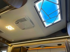 瑞弗房车 2020款V820