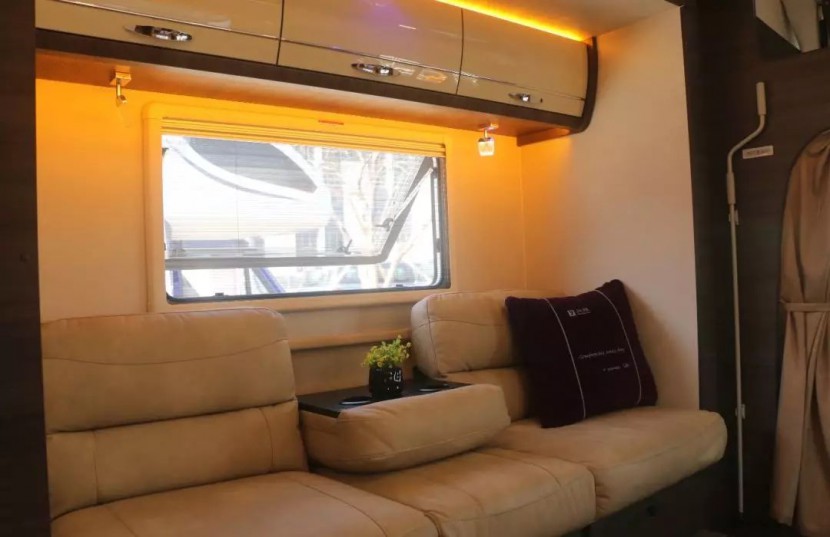 旌航房车巍浩（WH-591-2)auto_3559