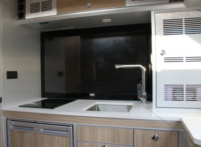 德野诺玛迪森：既然世界之大，不如现在出发图片