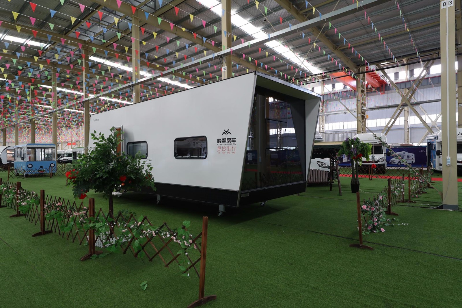 【原始大图】隆翠 营地拖挂 8米 方舱(8床)款车身外观图片欣赏-房车