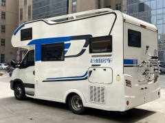 巨威房车 2019款5800