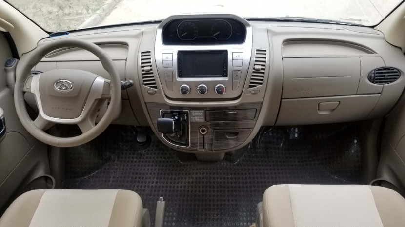 爱旅途房车大通C型居家版小额头旅居房车 停售 745649436477429796