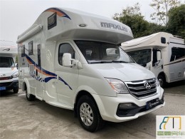 上汽大通 18款RV80 C型房车