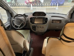 巨威房车 2019款4700