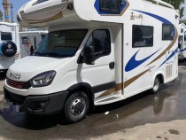 巨威房车 2019款4700