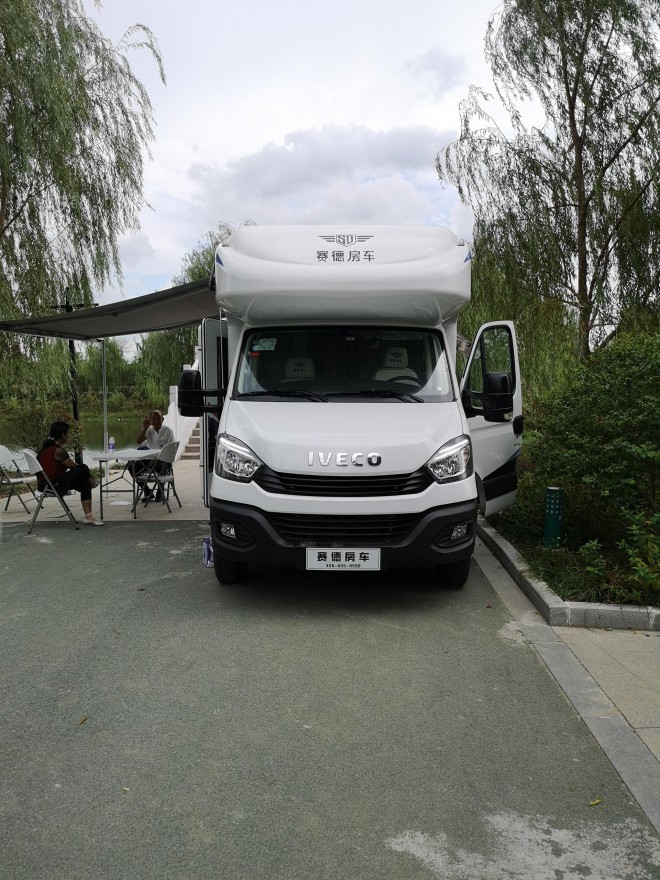 赛德房车国产依维柯C型房车 50.8万 微信图片_20180910204458