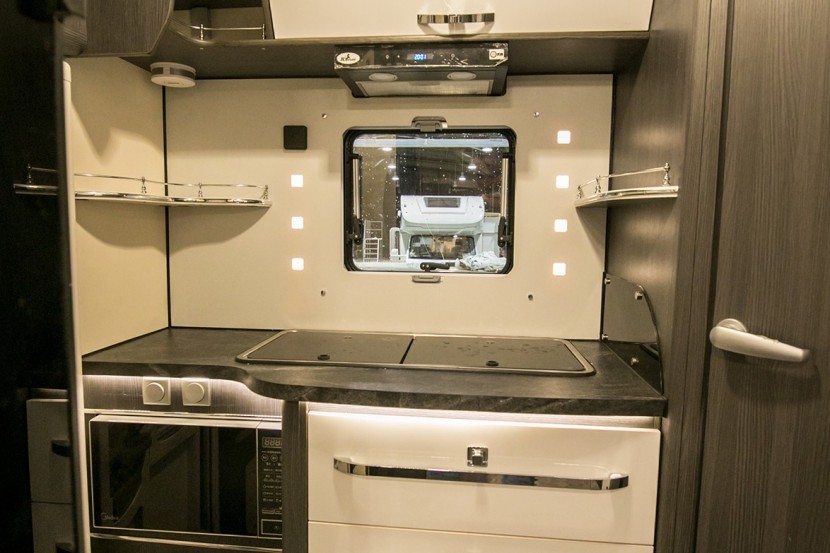 m4TTL9vBTfyt1VfzbRiBoQ