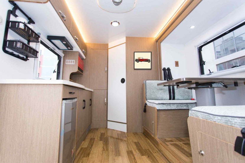 中道房车 大通T60 峻道 房车 （白色）34.8万元 反1