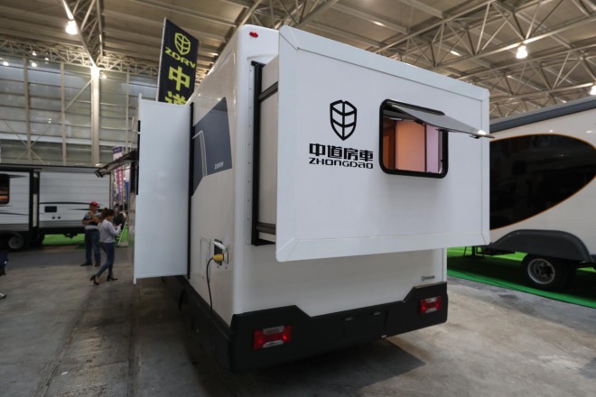 中道房车 进口依维柯中冀G8房车 92万元 WLH_6541
