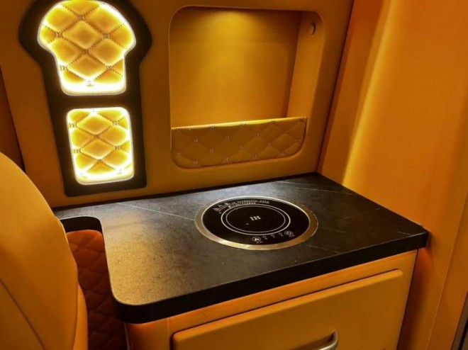 9月2日郑州房车展，尚旅福特梦享家1号，以梦为马，畅享韶华！a61a784fa83f4503ee8c2ef5f8f40134