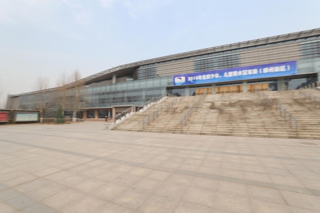 3.31郑州房车展场地河南省体育中心 WLH_3244