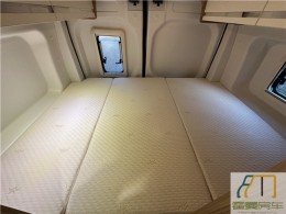 上汽大通V90 新车免缴税大通V90升顶房车