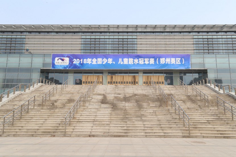 3.31郑州房车展场地河南省体育中心 WLH_3236