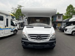 金冠 斯宾特大额头 C型房车