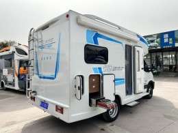 春田房车 春田依维柯欧胜（子母床）