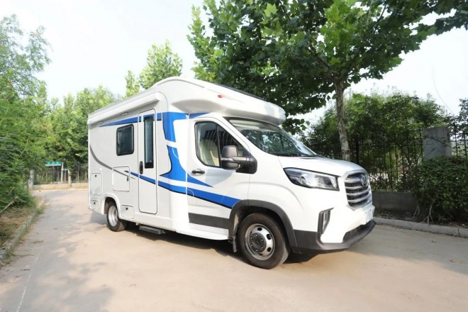 飞翔大通V90 T型小额头房车——畅意人生，装下更多可能！