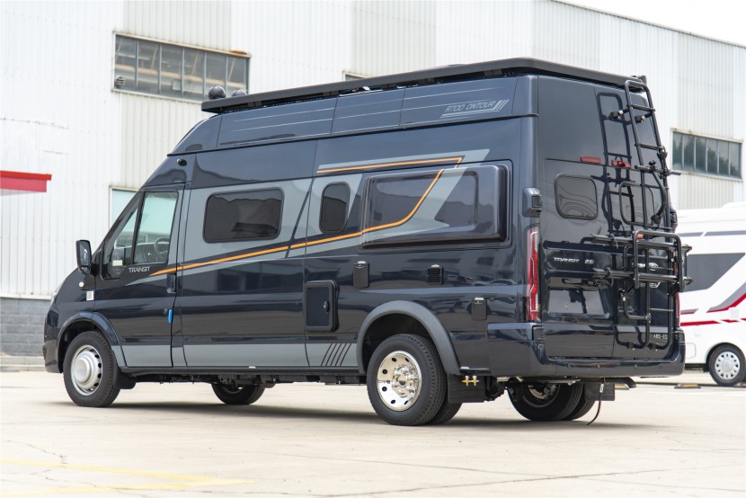 瑞弗房车R700畅旅版，B型房车天花板，保温隔热性能优良get?code=Mzg1M2YzNDU3NjBjMTFhNmExMzlkM2VmZDA3MTk4N2EsMTY2MzE1MDM5OTExMg==