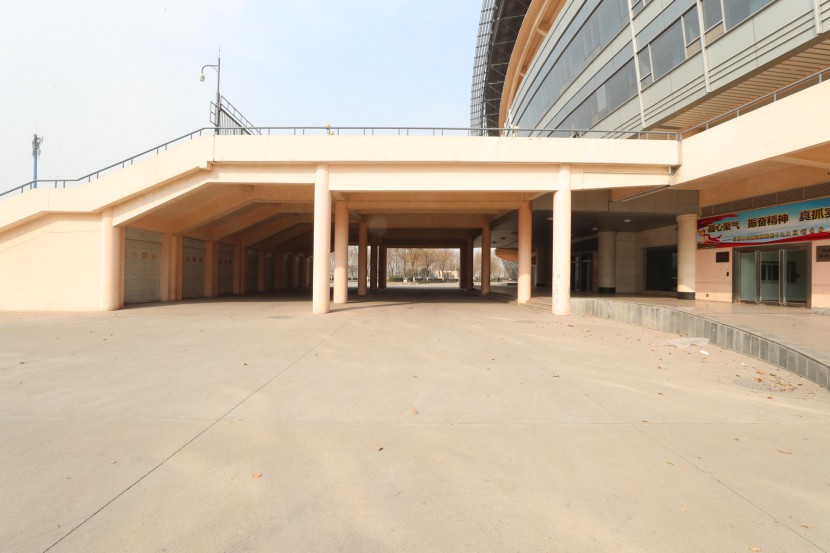 3.31郑州房车展场地河南省体育中心 WLH_3473