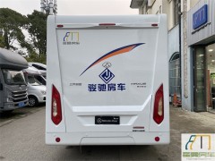 上汽大通 18款RV80 C型房车