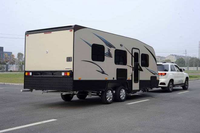 戴德隆翠C19拖挂式营地房车 17万元 外观5