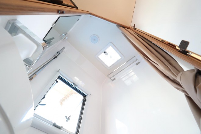 弗瑞德姆2019款全新国产依维柯自动挡T型房车 锐畅版TIC-611X 54.8万元 WLH_8295