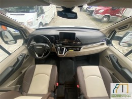 上汽大通MAXUS房车 2022款V100双拓山居版