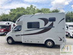 宇通房车 2018款大通凯伦宾威C型房车