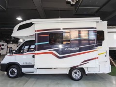 宇通 2021款2021款C533旗舰版双拓展