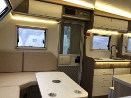 新飞房车 2020款UU