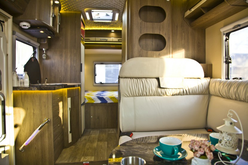 亚特房车 芳语之韵NEW DAILY 后扩展进口依维柯自动挡房车 90.8万元 IMG_5316