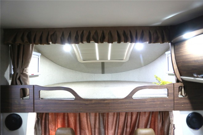 拓锐斯特依维柯C型舒适版TIC-610 52.8万起 00001343