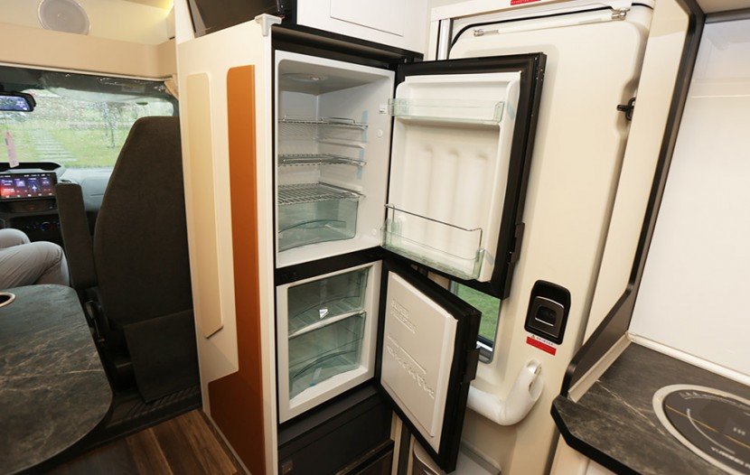 9月2日郑州房车展，宇通C520探界房车，探索美好，拥抱世界！9a0e24b4199a3dae40072fdaaf0393c3