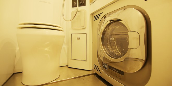 舒适的“小型”越野房车这是描述信息