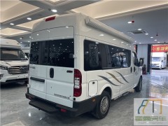 东风御风 23款B型房车