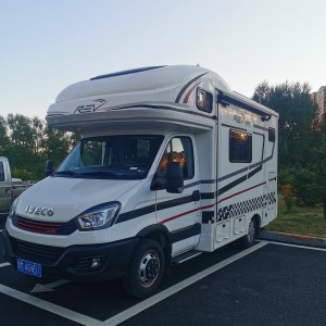 瑞弗 2022款瑞弗V820双扩展房车（巅峰版）