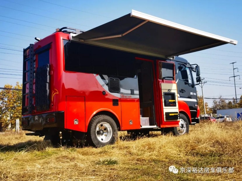 将量身定制进行到底，硬派越野房车东风挑战者“特定版”，9月2日郑州房车展，与您不见不散！ed60915534f09d0db0b078da01827489