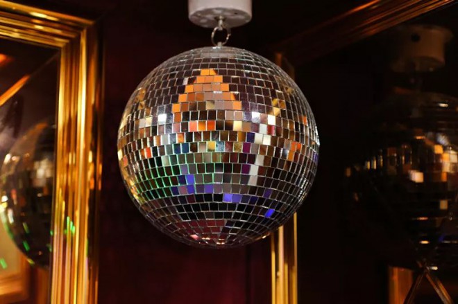 宇通KTV拖挂房车：这，是一条“会唱歌”的推送！