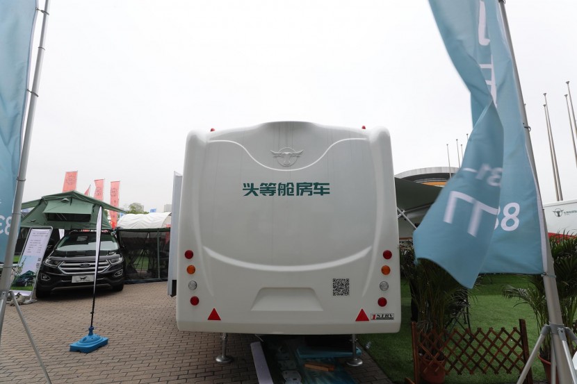 头等舱房车：美式营地拖挂房车 WLH_8253