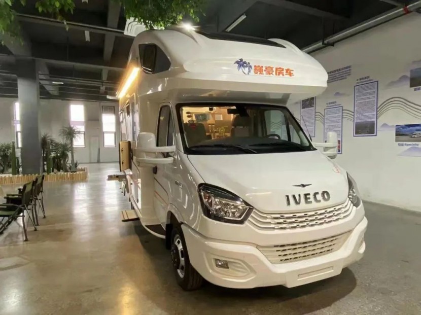 巍豪2022款旅行家1号房车游山玩水看世界遇花赏景品人间