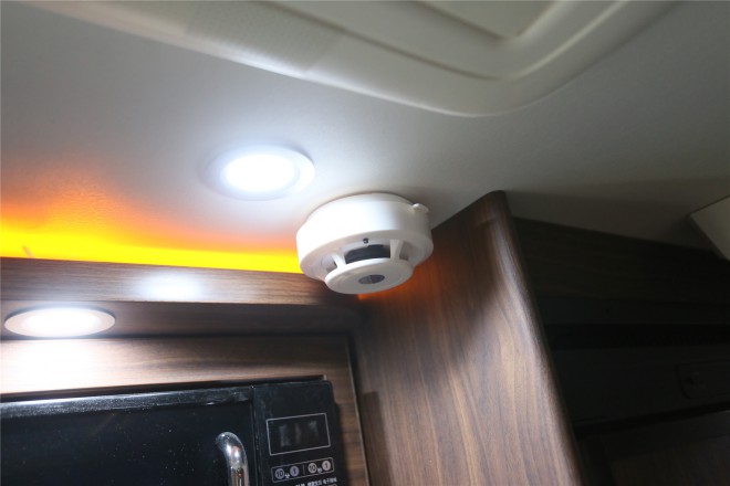 拓锐斯特依维柯C型畅游版TIC-620 55.8万起 2E1A5010