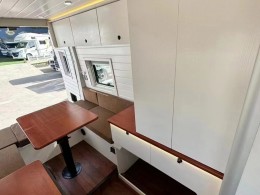 程力房车 2020款加长轴超高顶