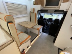 2024款歌睿途大通V90 C型 小型旅居车