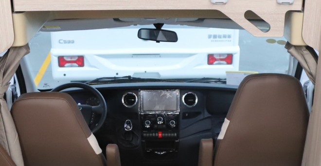 9月2日郑州房车展，宇通C530大玩家定制版，闲庭阔宇，万象更新！8dbacb0bf57188a44260a7f5feac3e46