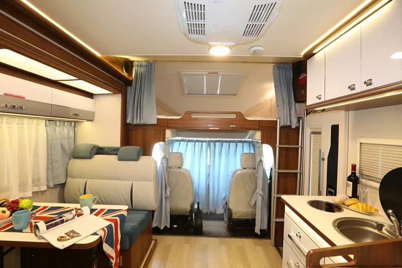 体验专属舒适旅行，宇通国产依维柯C型单拓房车b99e3d2c424d432390e87059c929836a