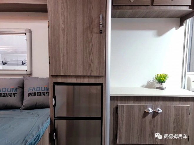 买辆房车回家过年，费德姆房车两辆现车圆您一个房车梦图片