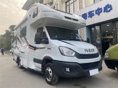依维柯 22款隆翠C型房车