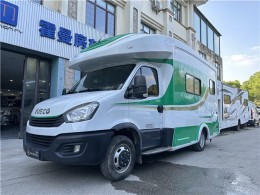 齐星依维柯 C型房车
